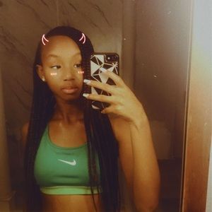 Meet your Posher, Mai